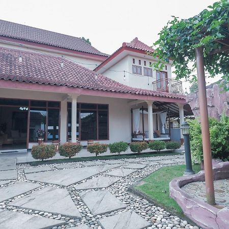 Marry Ind Gunung Kawi Guest House Malang Bumirejo Exterior photo